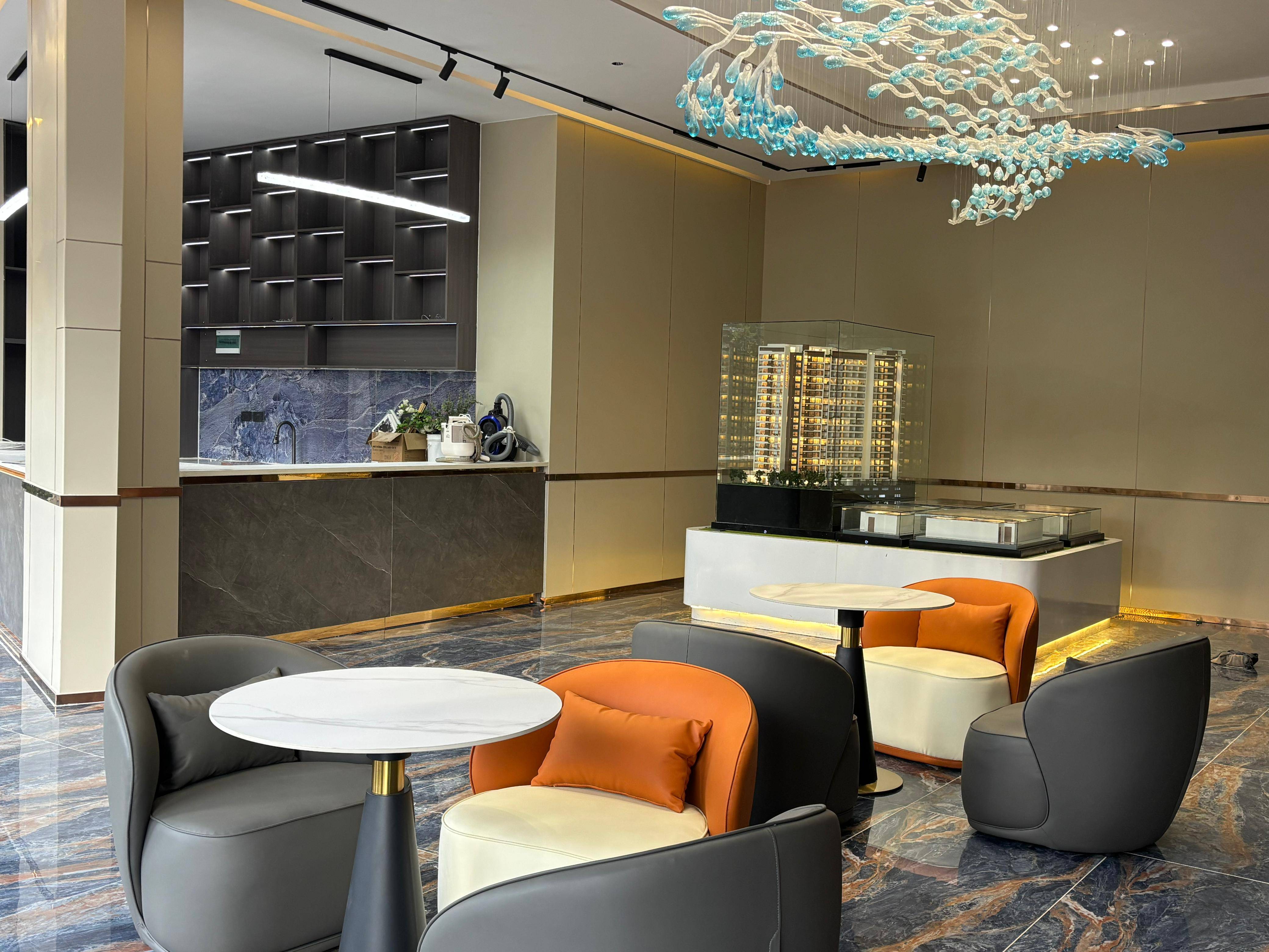 BLOSSOM IVY RESIDENCE